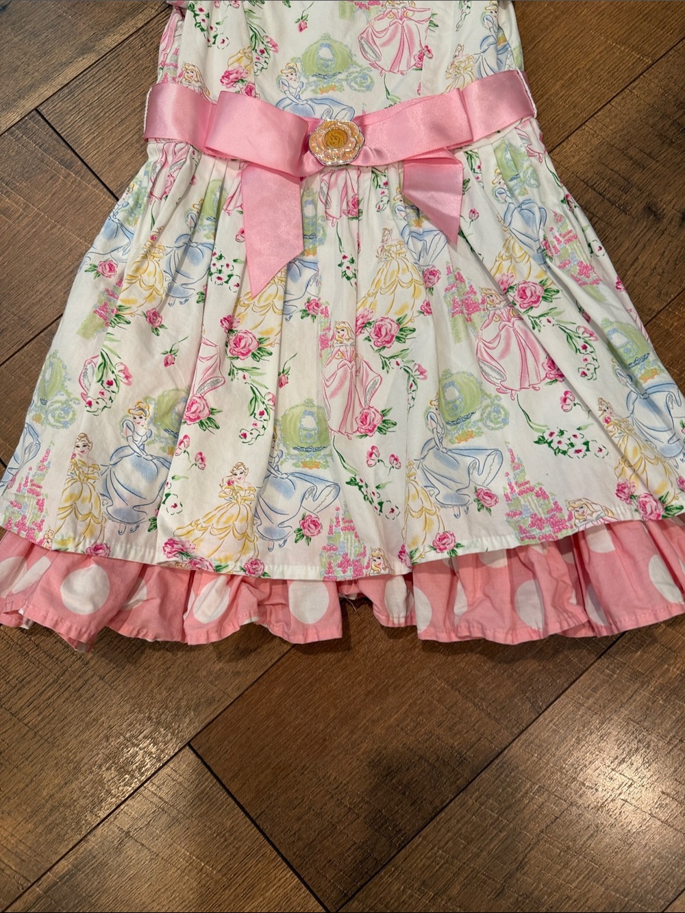 Disney Princess Dress in White and Pink - Picture 4 of 6